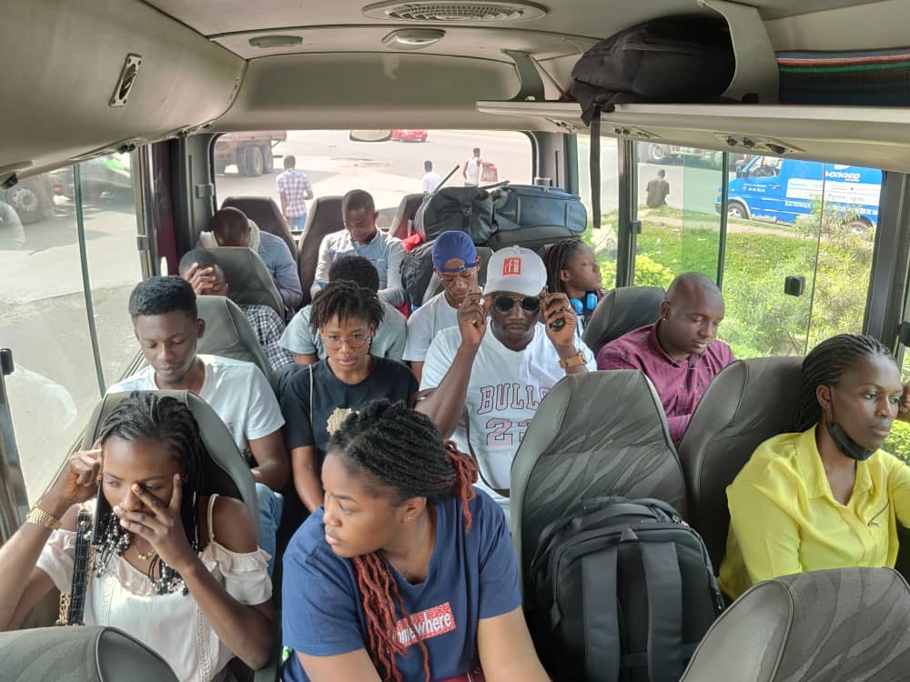Délégation d'Abidjan en route pour Bouaké